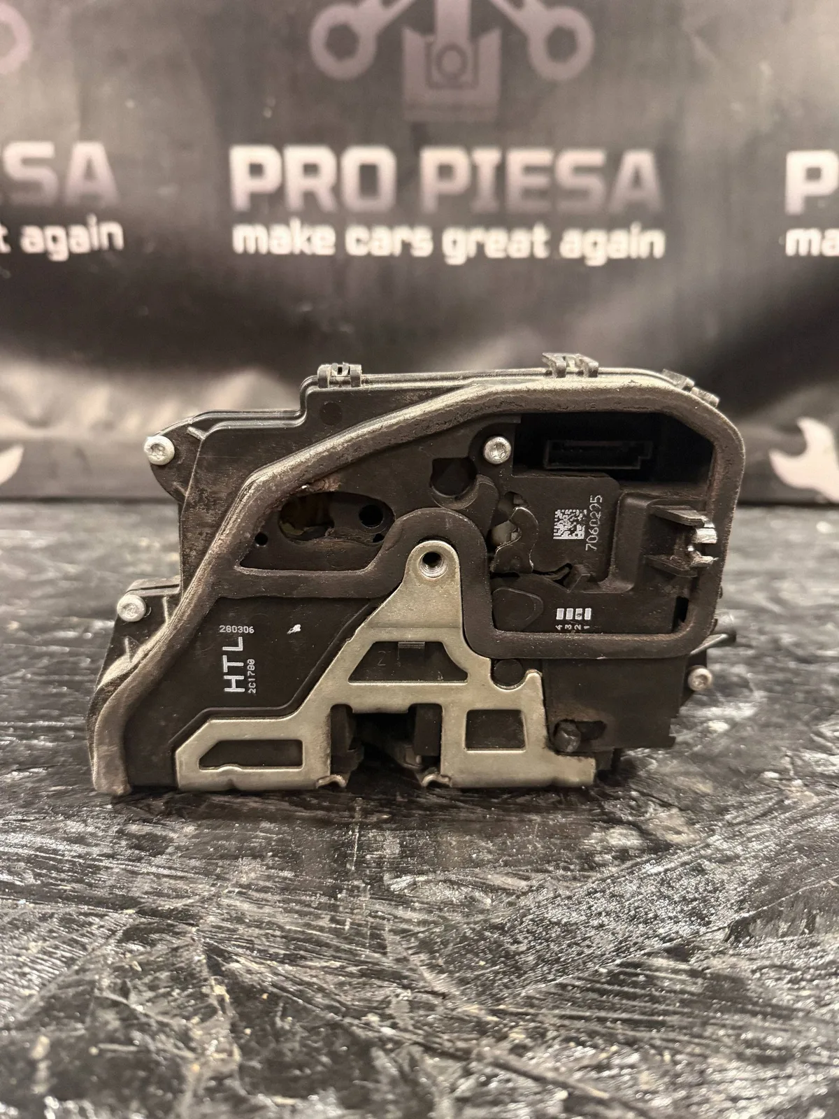 Incuietoare usa BMW Seria 3 3 E90 E91 51217202146