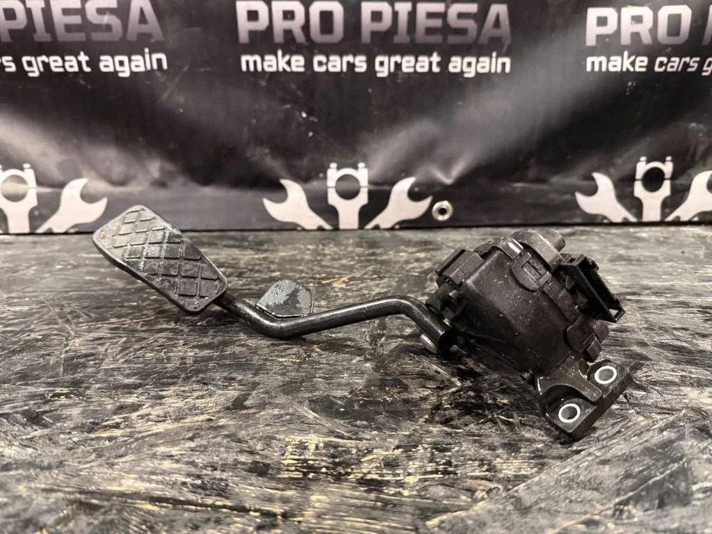 Pedala acceleratie Audi A4 S4 B6 8E 8H 8E2721523E
