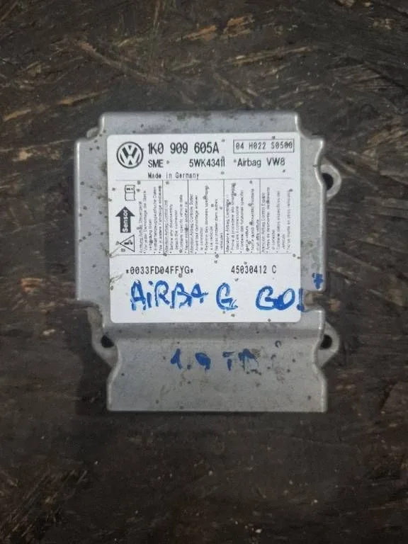 Calculator airbag Volkswagen Golf V 1K0909605A