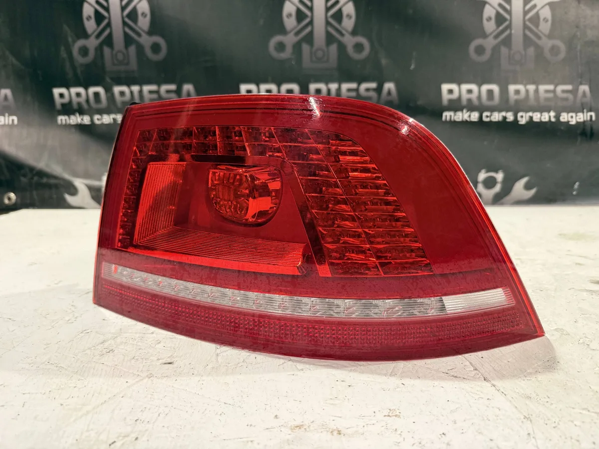 Stop / Lampa spate Volkswagen Phaeton 3D0945096H