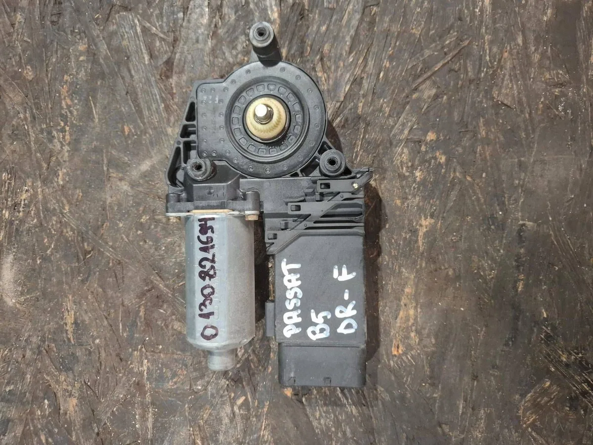 Usa Volkswagen PASSAT B5 0130821694
