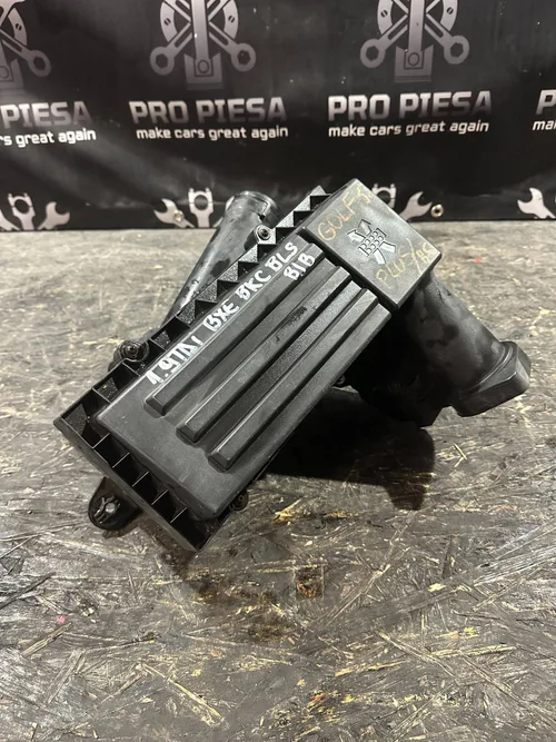 Carcasa filtru aer Volkswagen Golf V