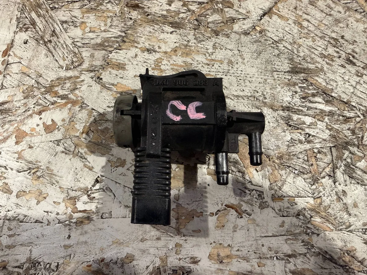 Supapa de control vacuum Volkswagen PASSAT CC 1K0906283A