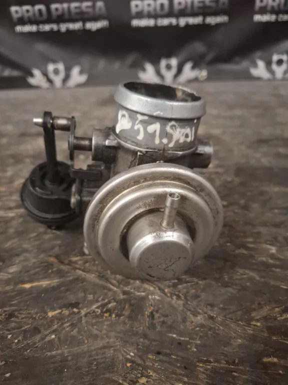Clapeta acceleratie 1.9 tdi ATJ AJM VW Passat B5 - imagine 1