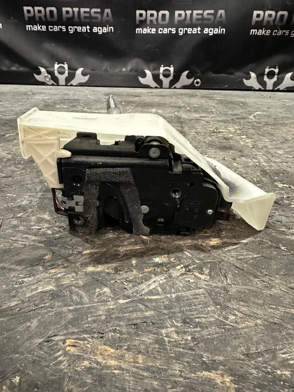 Incuietoare broasca usa stanga spate Volkswagen VW Phaeton - imagine 2