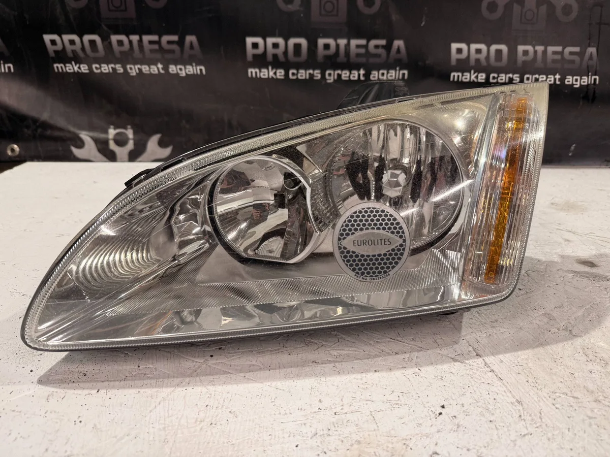 Far Ford Focus 4M5113K060BA