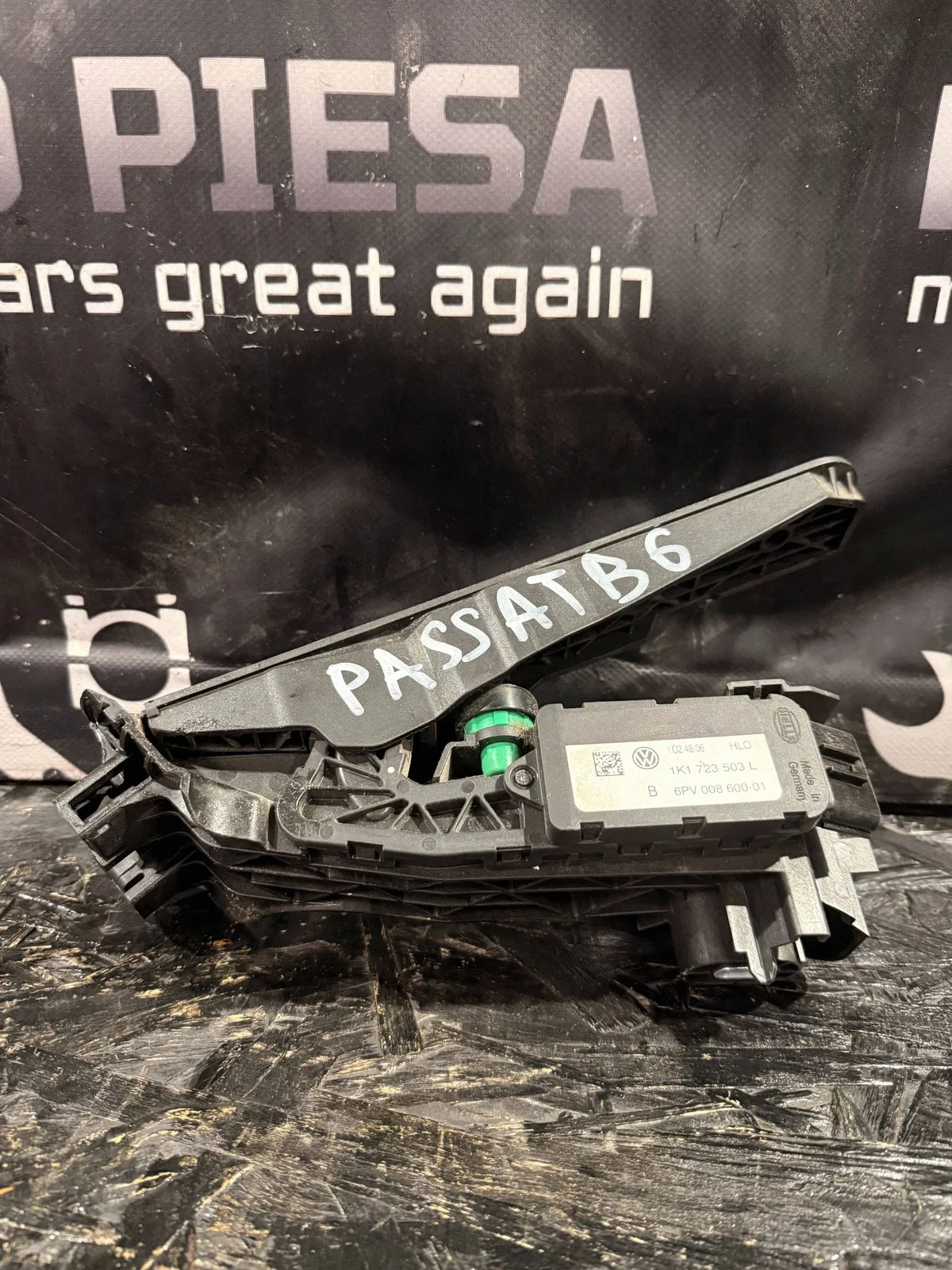 Pedala acceleratie Volkswagen PASSAT B6 1K1723503L