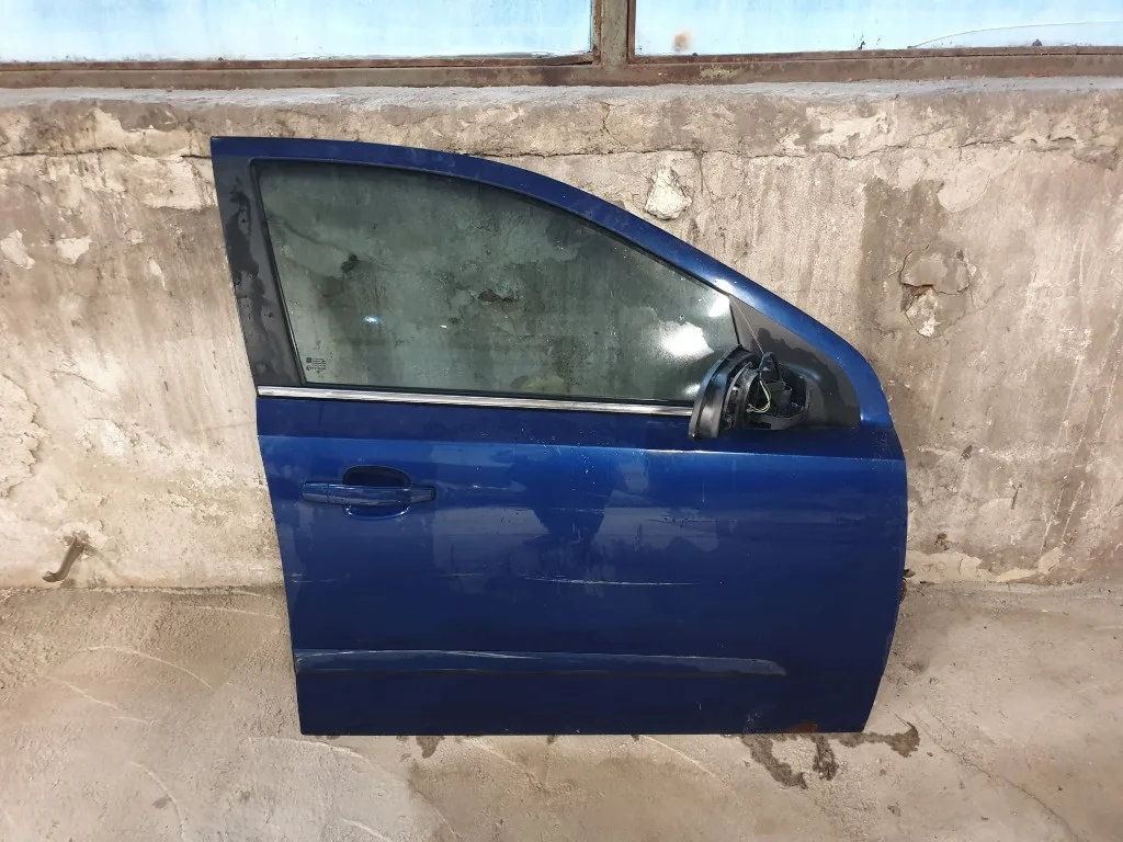 Usa dreapta fata Opel Astra H - imagine 1