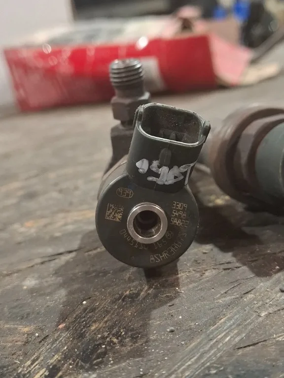 Injector Opel 1.9CDTi Z19DT 0445220265 Astra H - imagine 2
