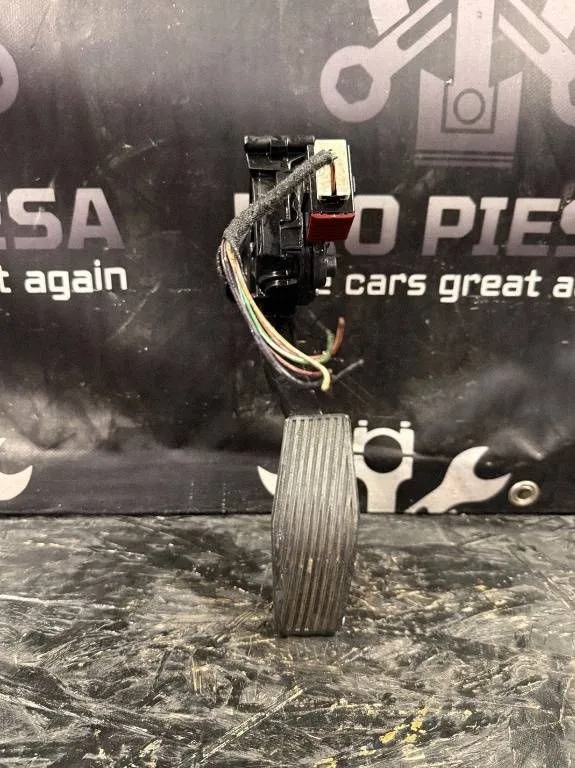 Pedala acceleratie Opel Insignia A 13237352
