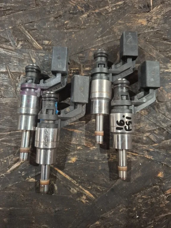 Set injectoare 1.6FSI VW Passat B6, VW Golf 5 - imagine 1