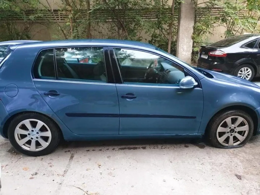 Armatura bara spate Volkswagen VW Golf 5 Plus, VW Golf 5 - imagine 1
