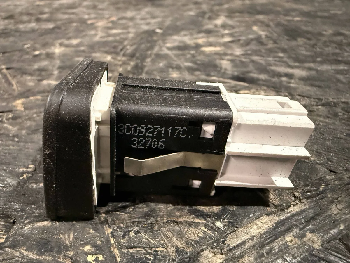 Butoane / Comenzi Volkswagen PASSAT B6 3C0927117C