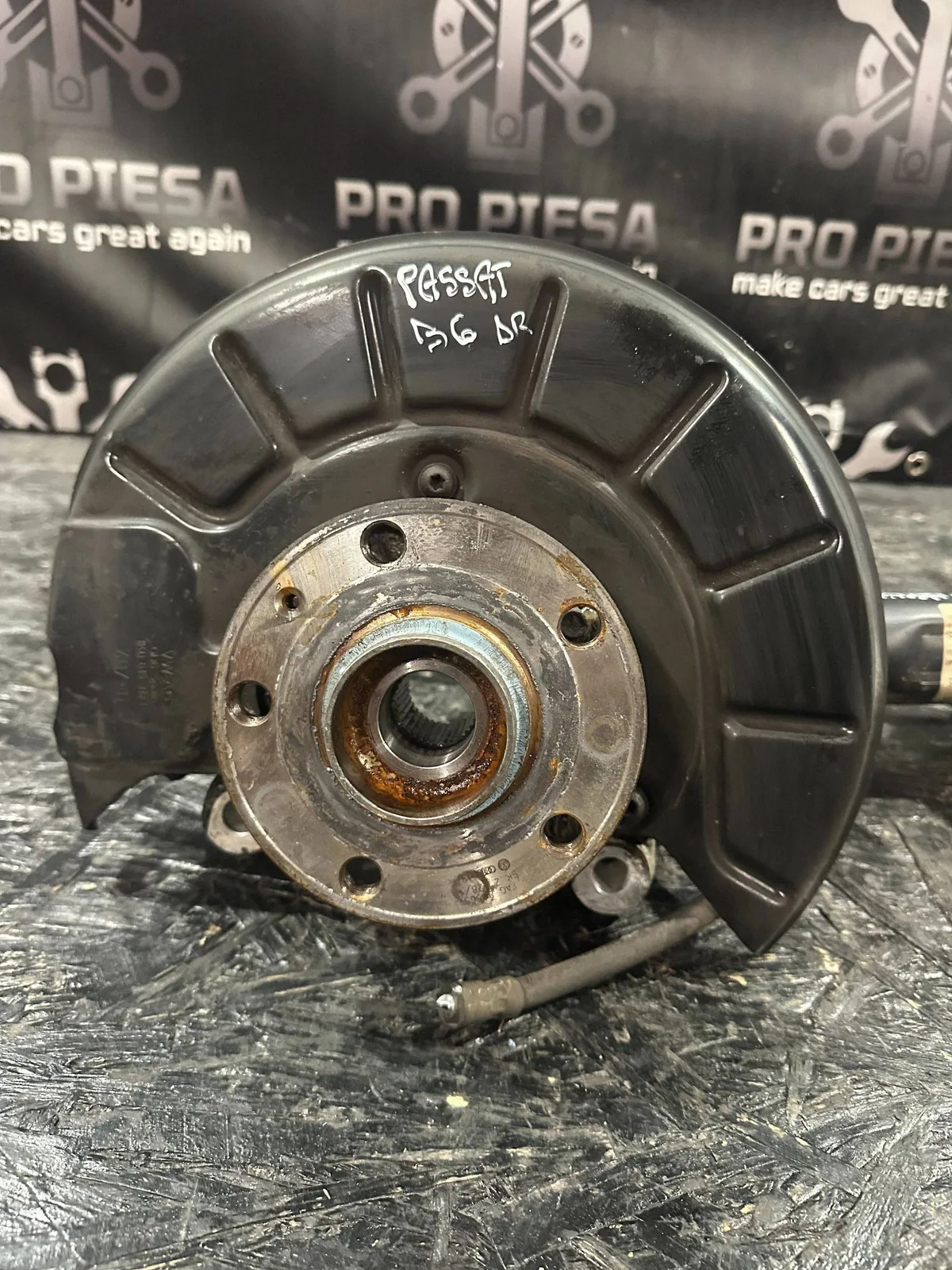 Butuc roata Volkswagen PASSAT B6