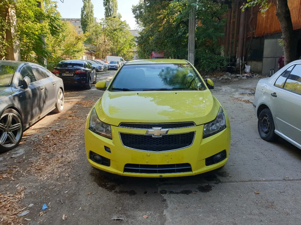 Centuri siguranta fata Chevrolet Cruze - imagine 1