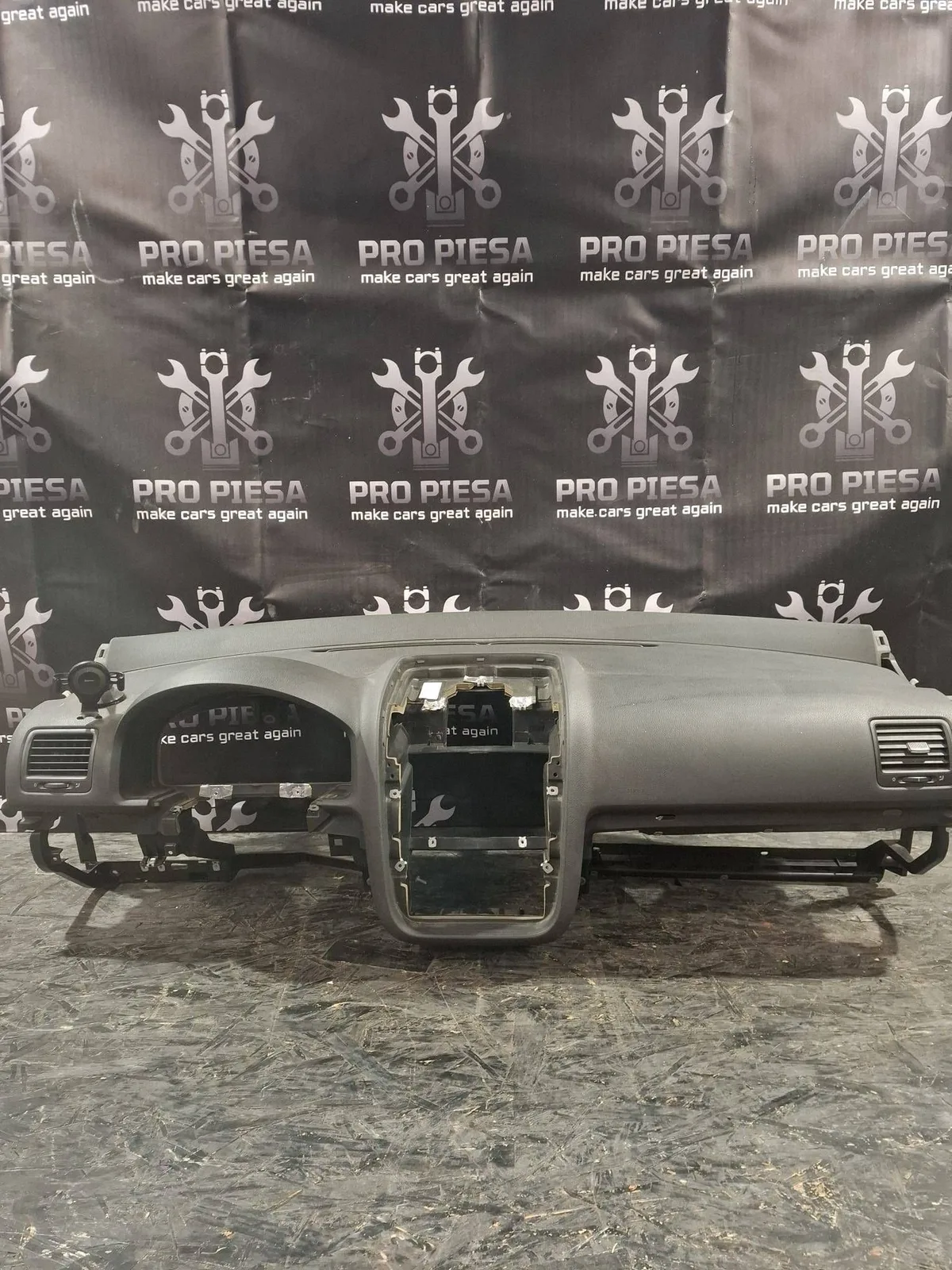 Plansa bord Volkswagen Golf V