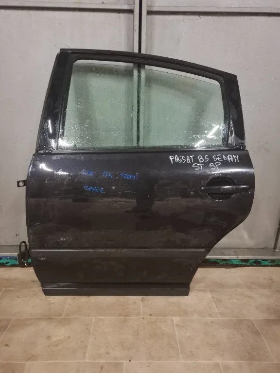 Usa stanga spate Volkswagen VW Passat B5 - imagine 1