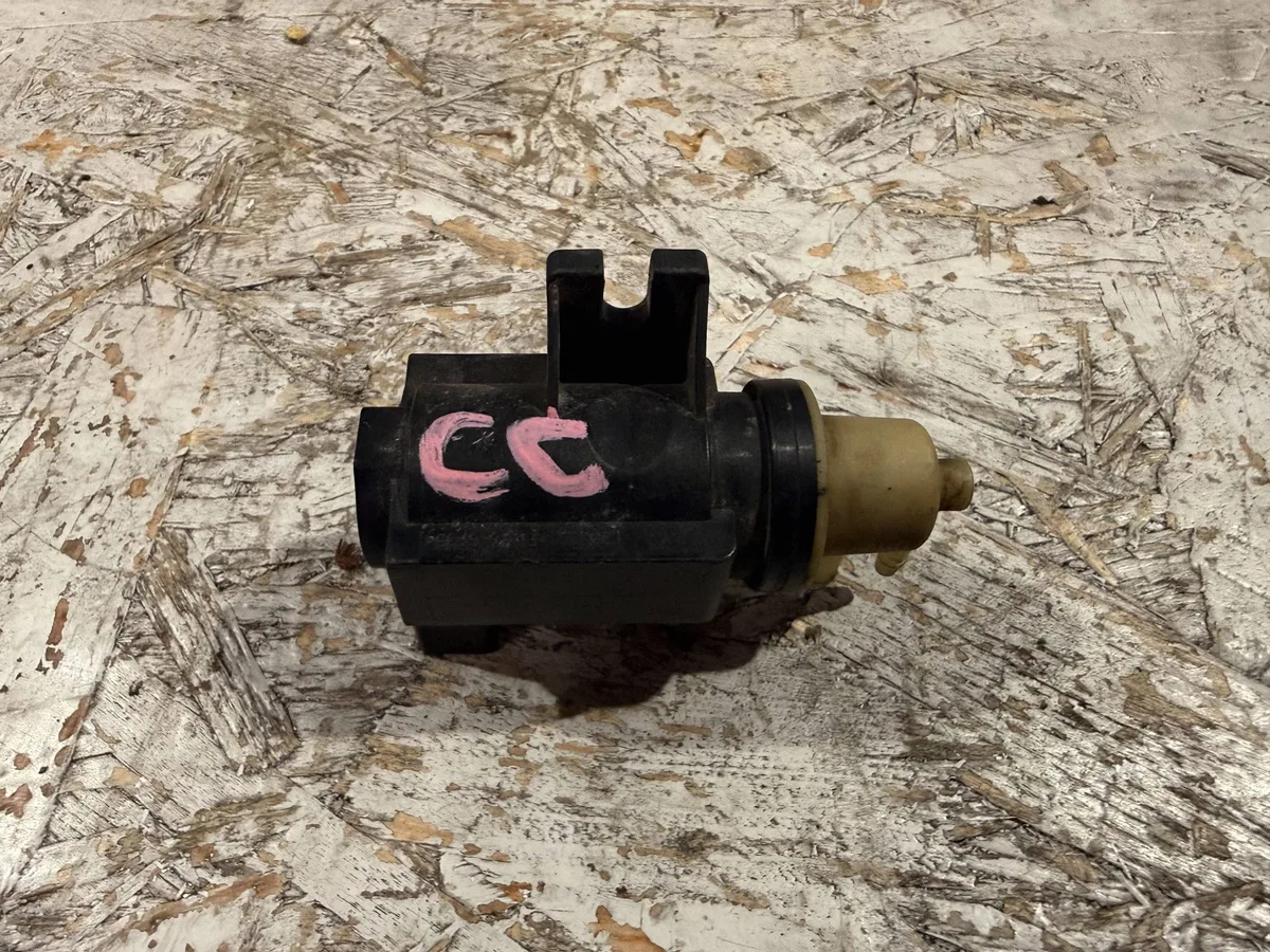 Supapa de control vacuum Volkswagen PASSAT CC 1K0906627A
