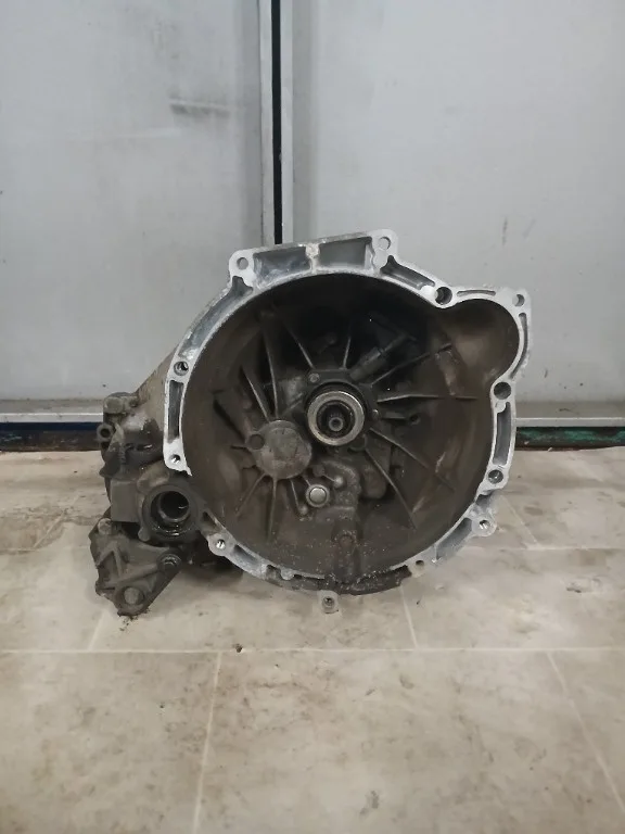 Cutie viteze Ford 1.6 benzina Focus II - imagine 1