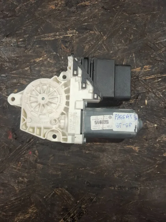 3C9959703 Motoras geam electric stanga spate VW Passat B6 - imagine 1