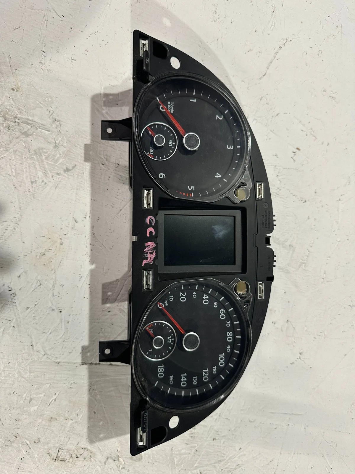 Ceasuri bord Volkswagen PASSAT CC 3C8920970H