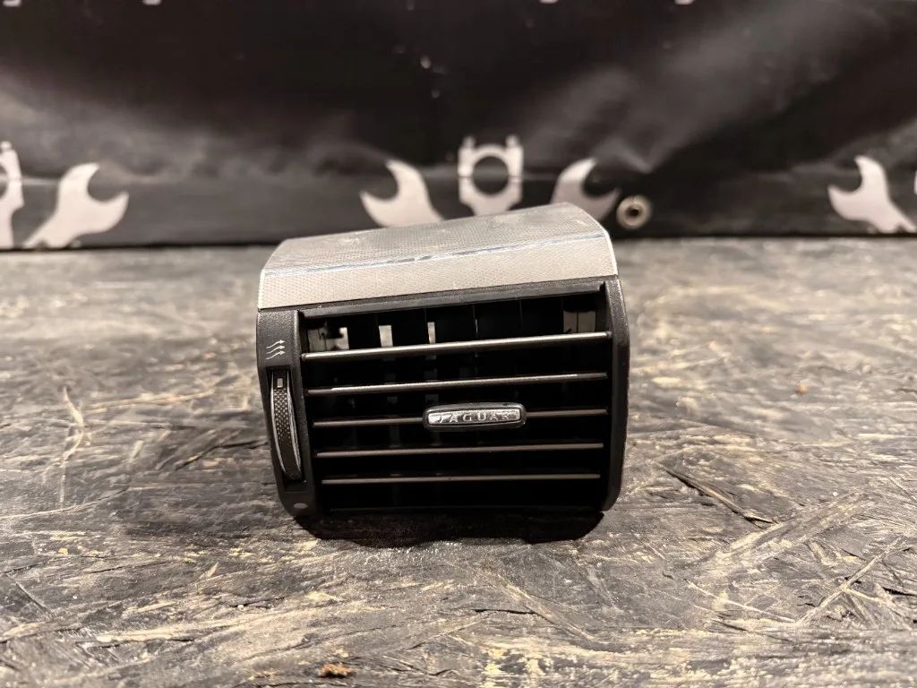 Set Guri Ventilatie Bord Aeratoare Jaguar XF X250 - imagine 1