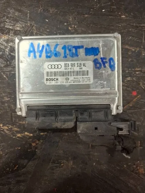 Alte piese auto Audi A4 S4 B6 8E 8H BE0909518AL