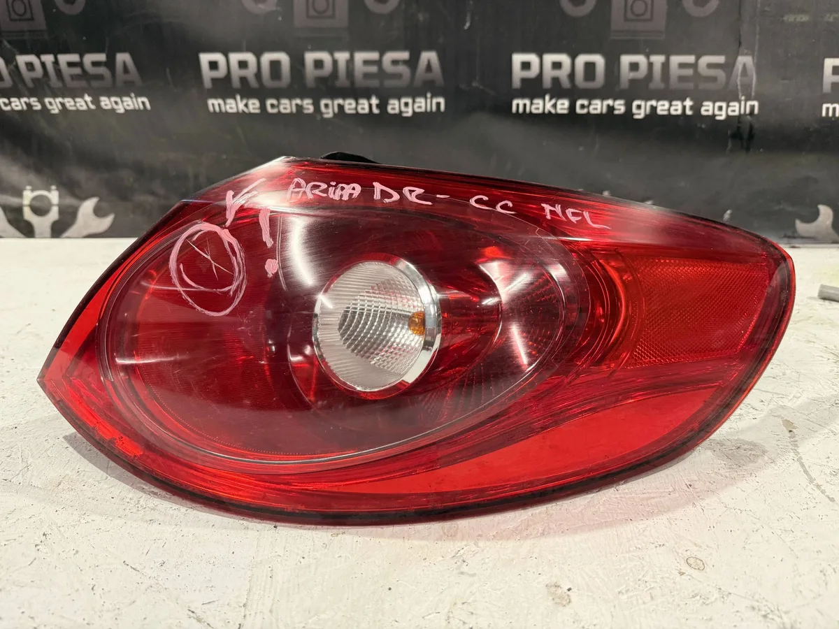 Stop / Lampa spate Volkswagen PASSAT CC 3C8945096D