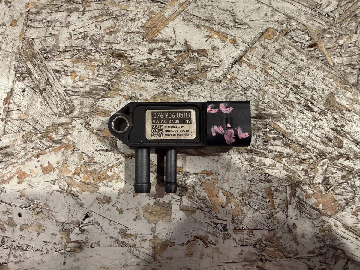 Senzor presiune gaze evacuare Volkswagen PASSAT CC 076906051B
