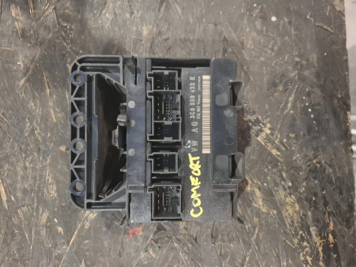 Bloc sigurante / relee Volkswagen PASSAT B6 3C0959433K