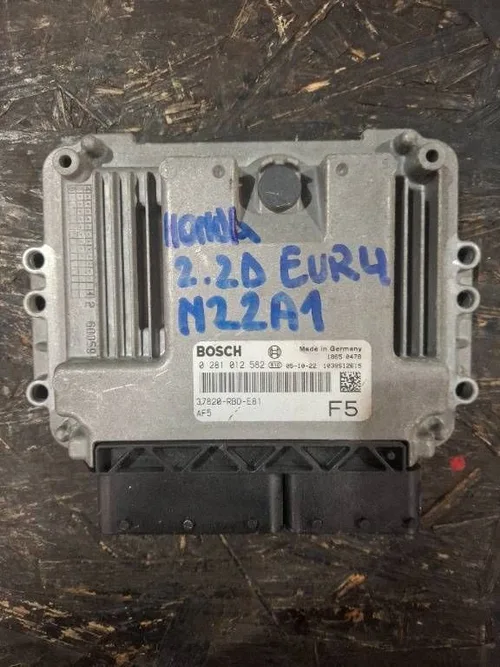Calculator motor Volkswagen Golf V BLF 0281012582