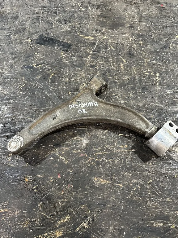 Bascula brat suspensie dreapta Opel Insignia A - imagine 1