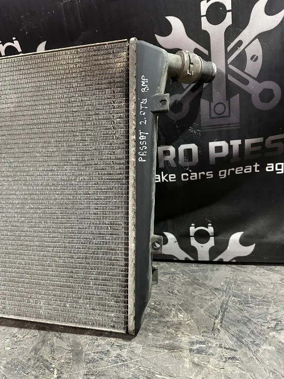 Radiator apa 2.0 TDI BMP Volkswagen VW Passat B6 - imagine 3