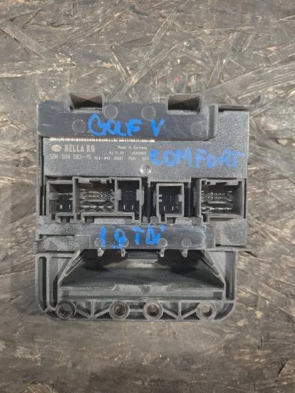 Calculator confort Volkswagen Golf V 5DK008583