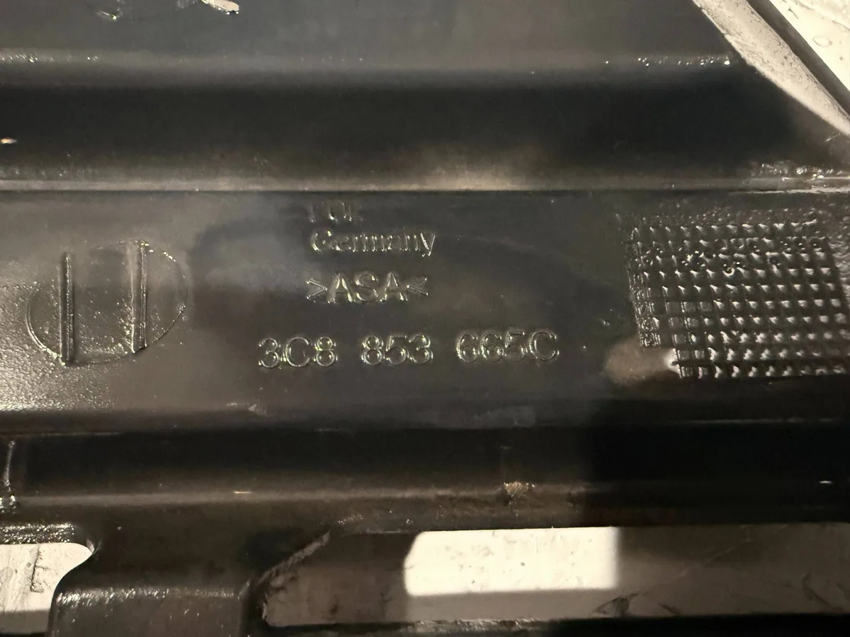 Grila proiector Volkswagen PASSAT CC 3C8853665C