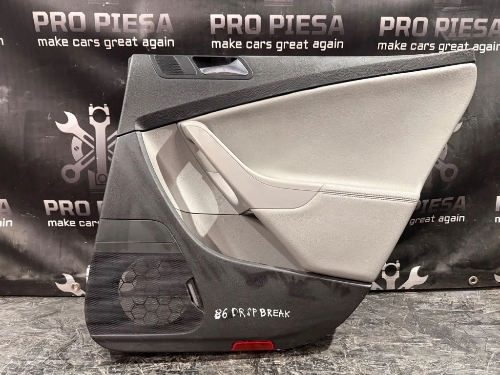 Fata de usa dreapta spate Volkswagen VW Passat B6 - imagine 1
