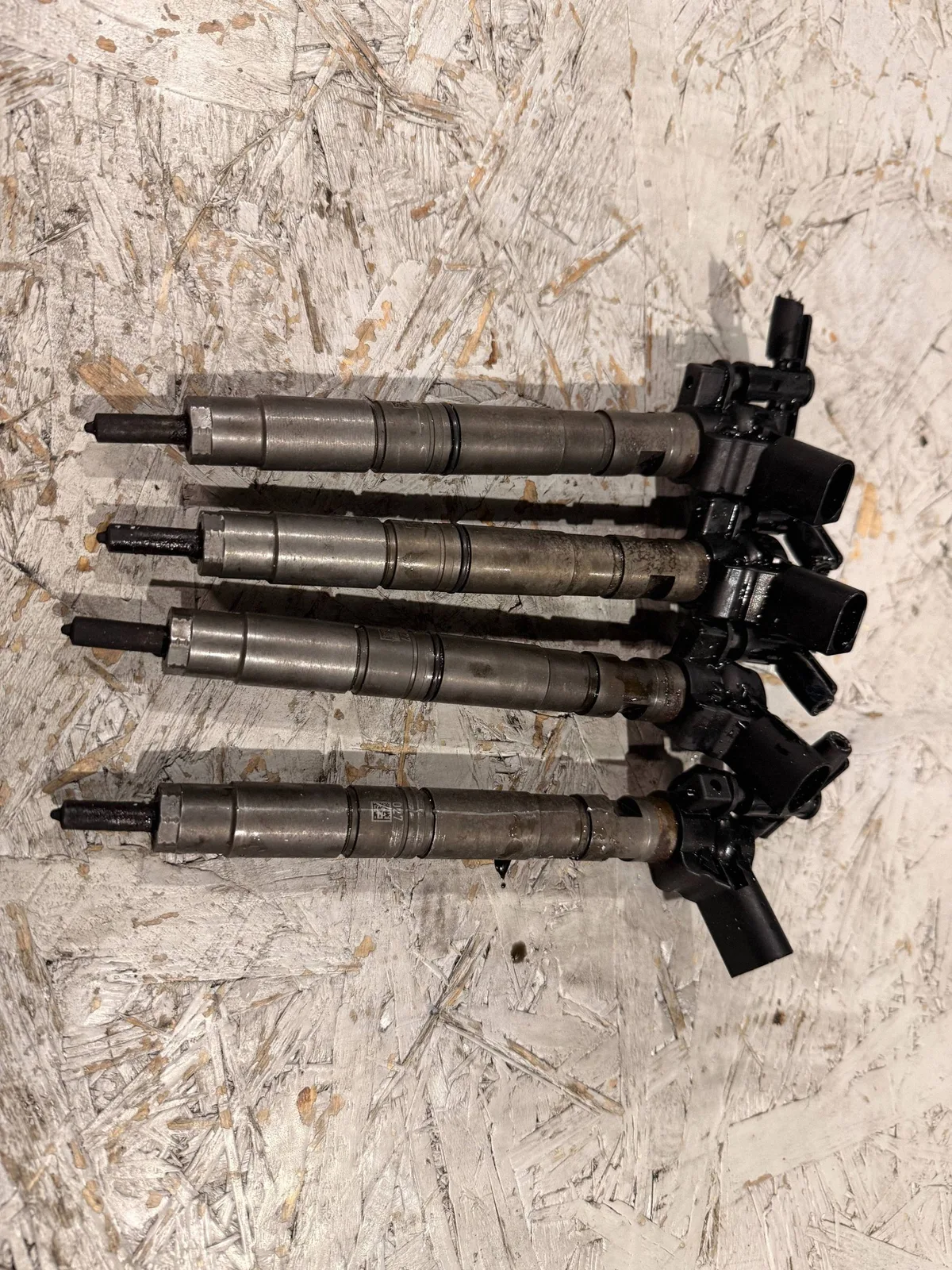 Injector Volkswagen PASSAT CC CBBB 03L130277