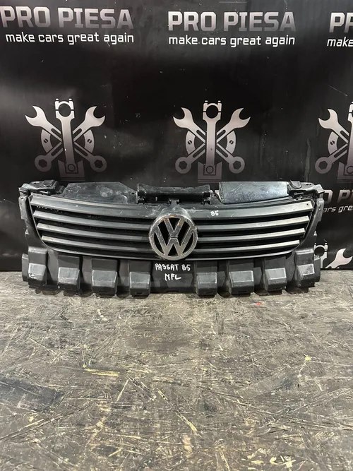 Bara fata Volkswagen Passat B5 3B0853651