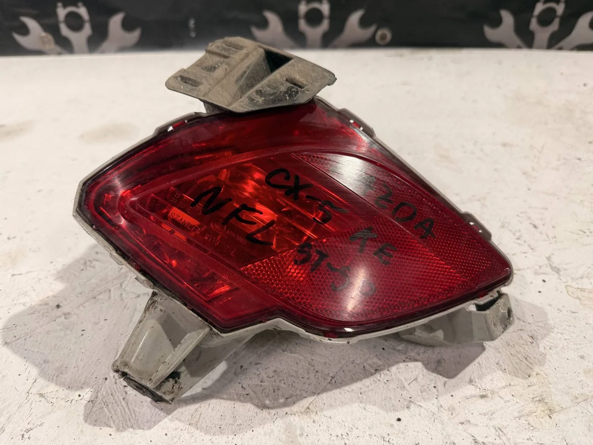 Lumini ceata spate Mazda CX-5 II KD5351660