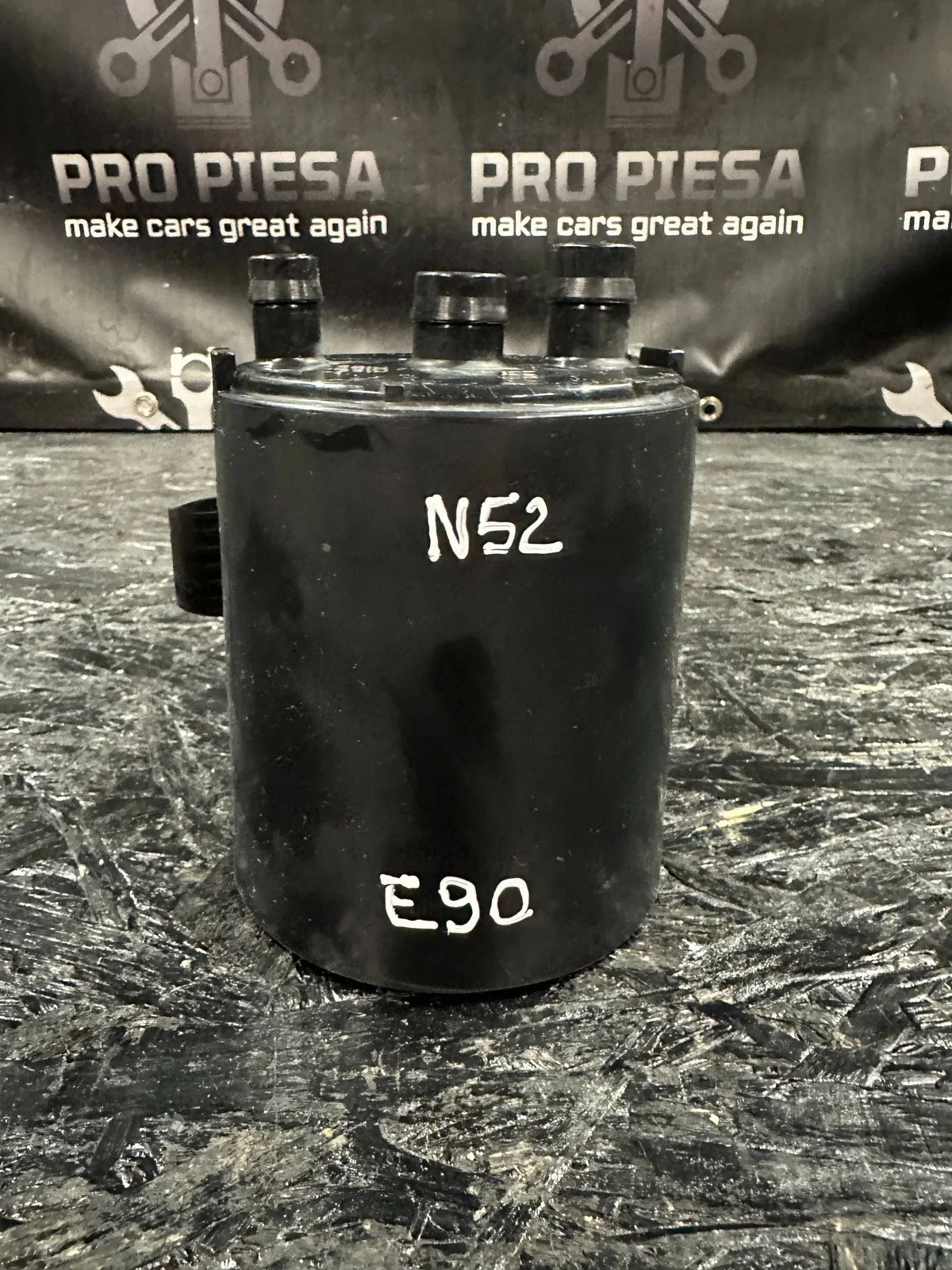 Carcasa filtru motorina BMW Seria 3 3 E90 E91 N52B25 676404405
