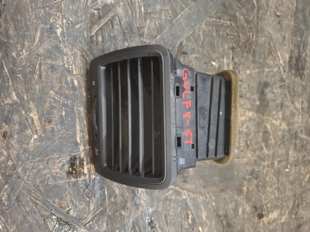 Gura ventilatie bord stanga VW Golf 5 Plus, VW Golf 5 - imagine 1