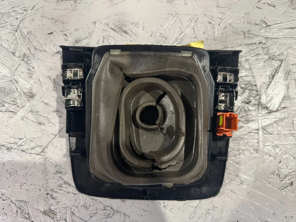 Consola bord Volkswagen PASSAT CC 3C0864263F