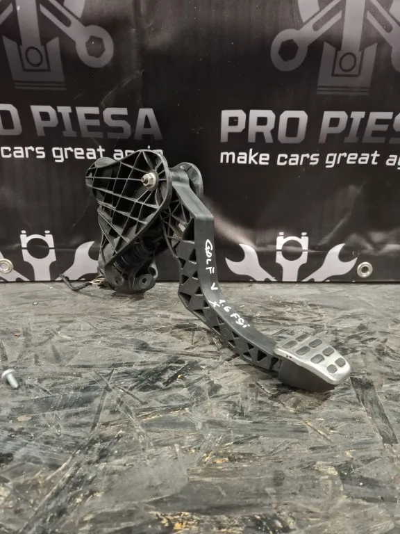 Pedala frana Volkswagen VW Golf 5 Plus, VW Golf 5 - imagine 1