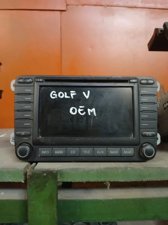 Navigatie originala Volkswagen VW Golf 5 Plus, VW Golf 5 - imagine 1