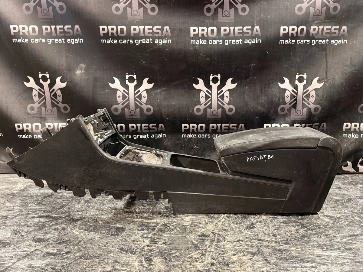 Consola bord Volkswagen PASSAT B6