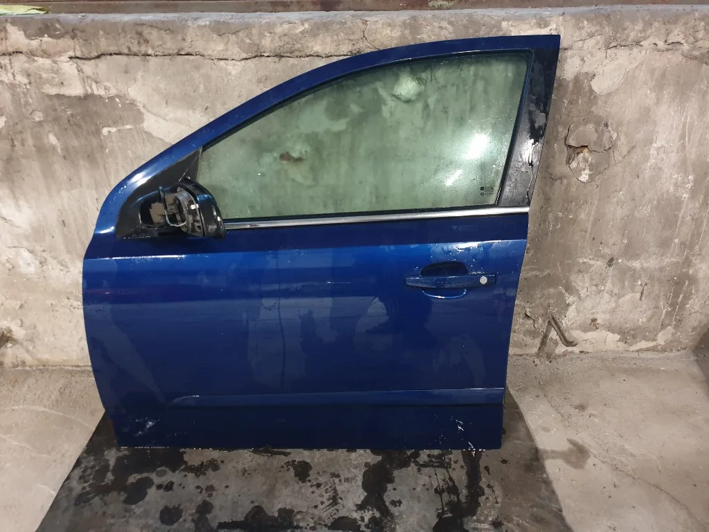 Usa sofer dreapta fata, cu macara, geam si oglinda Opel Astra H - imagine 1
