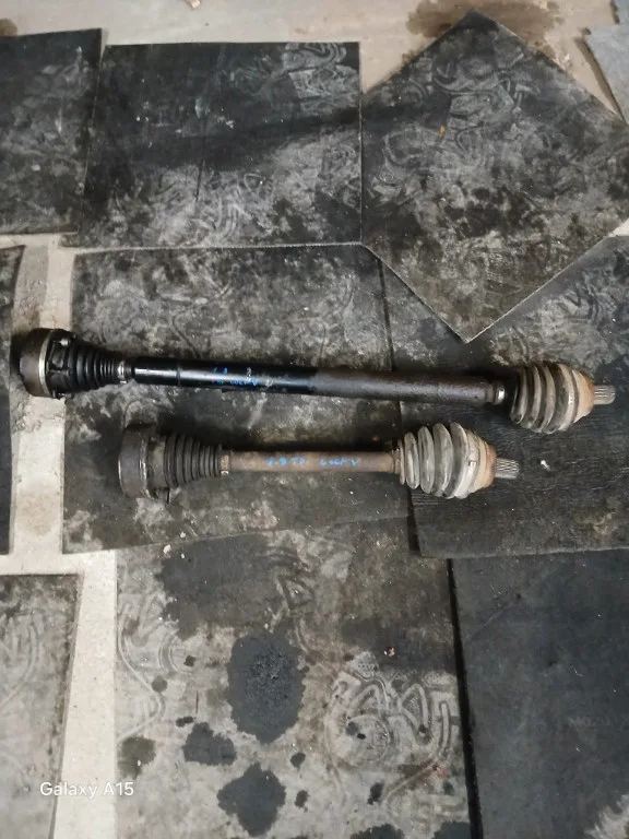 Planetara stanga/dreapta Volkswagen VW Golf 5 Plus, VW Golf 5 - imagine 1