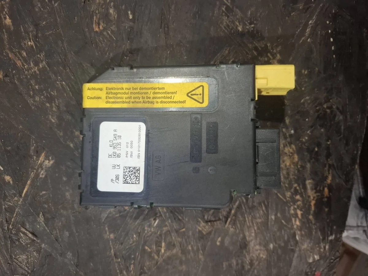 Airbag volan Volkswagen PASSAT B6 1K0953549A