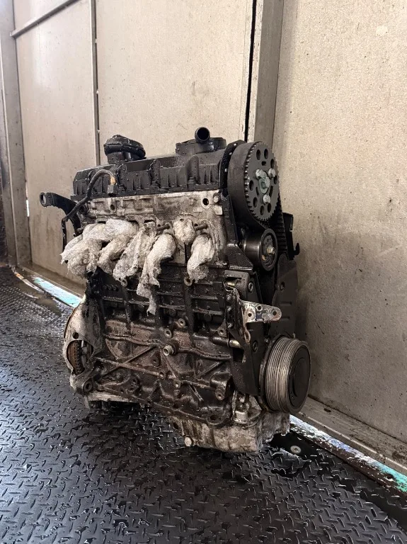 Motor complet fara anexe 1.9 TDI ATJ AJM AVB AWX AVF Audi A4 B6, VW Passat B6, VW Passat B5 - imagine 2