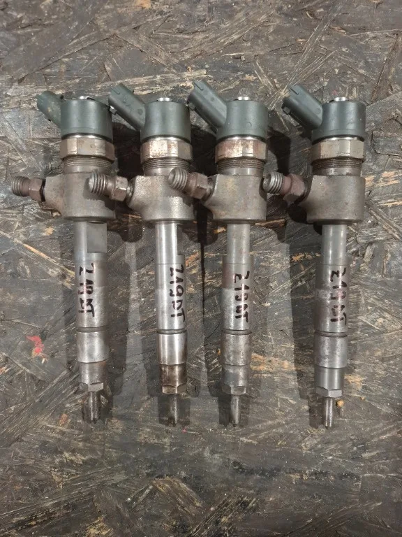 Set injectoare Opel 1.9CDTi Z19DT 0445220765 Astra H - imagine 1